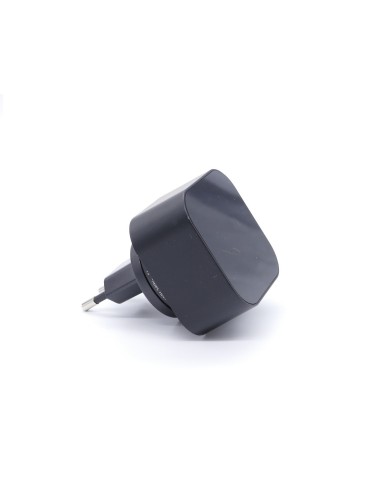 Caméra espion WiFi ONVIF orientable cachée dans un chargeur téléphone USB-C