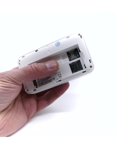 Routeur 4G LTE autonome avec LAN WiFi et filaire 150MBPS CAT4 SAFIRE